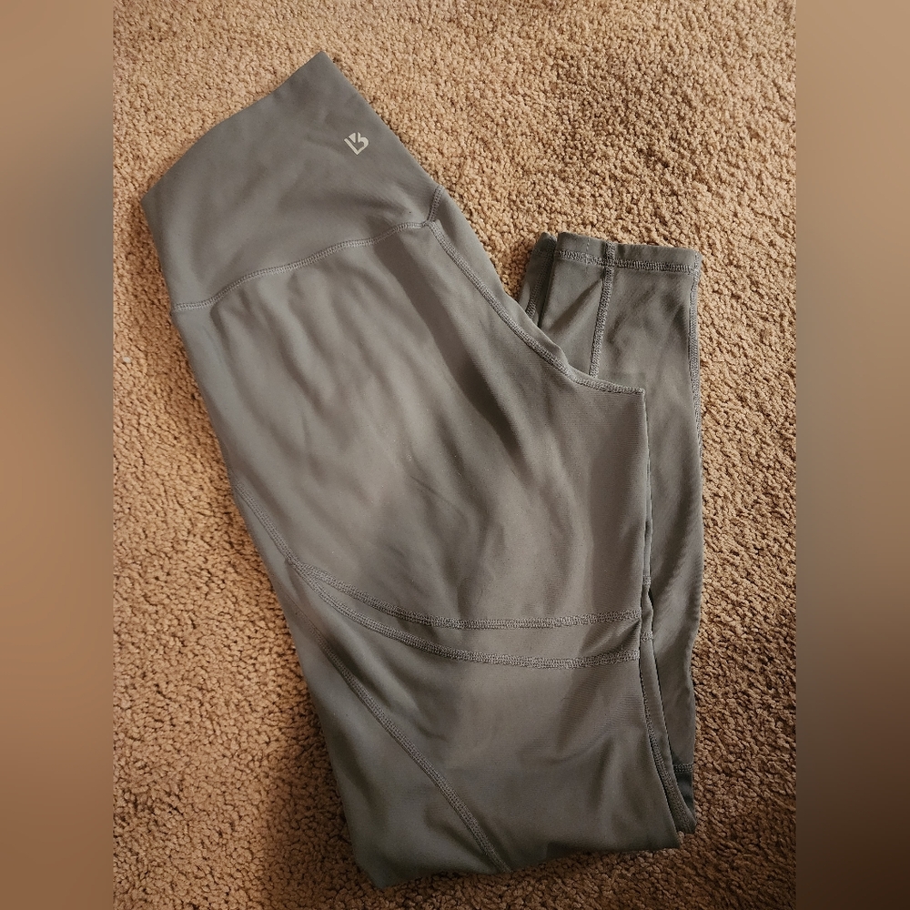 Gray Buffbunny Leggings